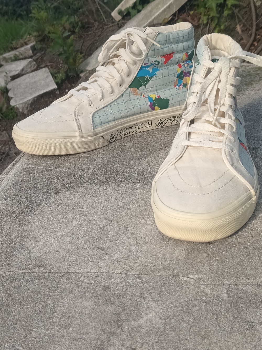 Vans High-Top Sneakers White with Multicolor World Map